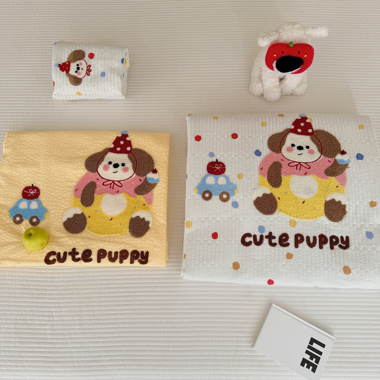 91家纺网 家纺一手货源 找家纺 顾里家纺 2026新款ins韩风床盖单品床盖单件三件套被套四件套 甜圈小狗