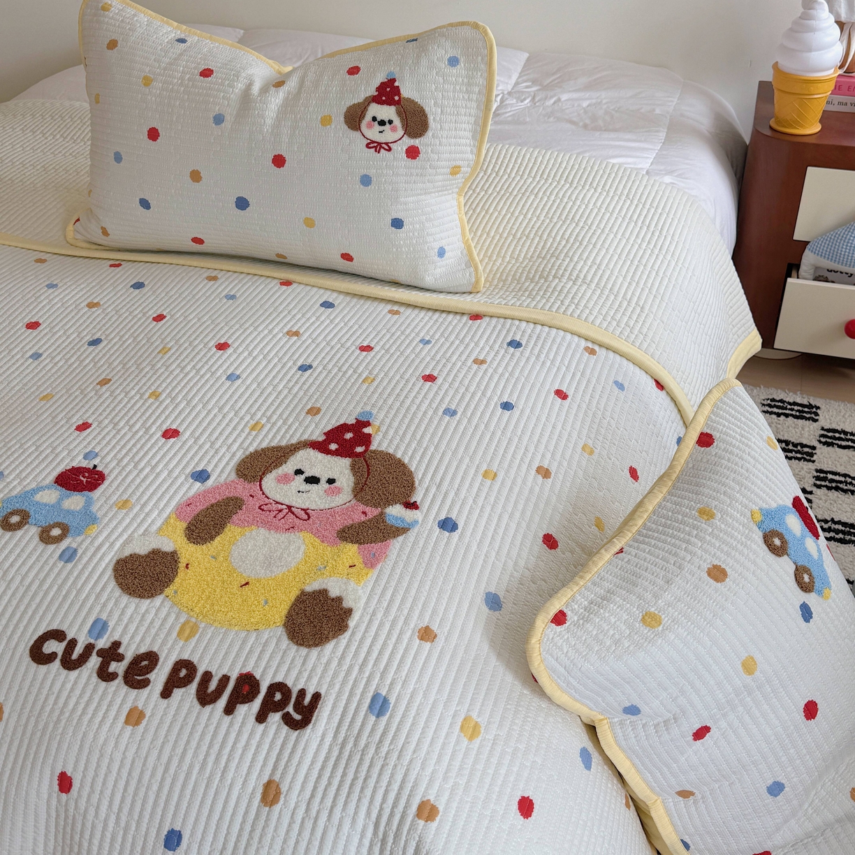 91家纺网 家纺一手货源 找家纺 顾里家纺 2026新款ins韩风床盖单品床盖单件三件套被套四件套 甜圈小狗