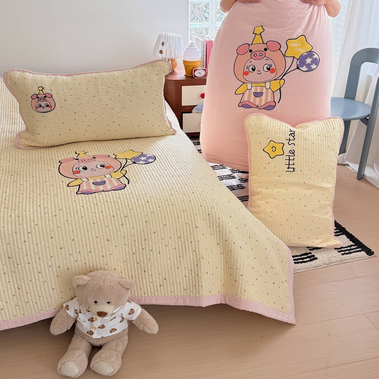 91家纺网 家纺一手货源 找家纺 顾里家纺 2026新款ins韩风床盖单品床盖单件三件套被套四件套 猪猪仔