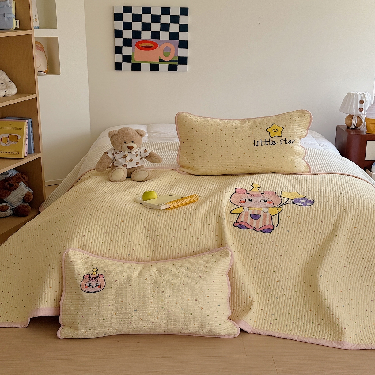 91家纺网 家纺一手货源 找家纺 顾里家纺 2026新款ins韩风床盖单品床盖单件三件套被套四件套 猪猪仔