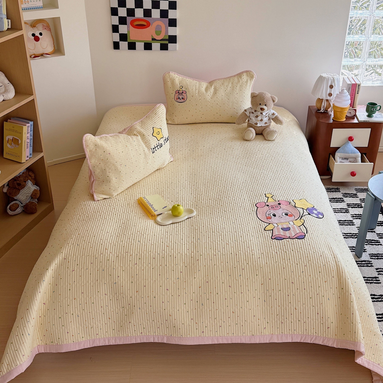 91家纺网 家纺一手货源 找家纺 顾里家纺 2026新款ins韩风床盖单品床盖单件三件套被套四件套 猪猪仔