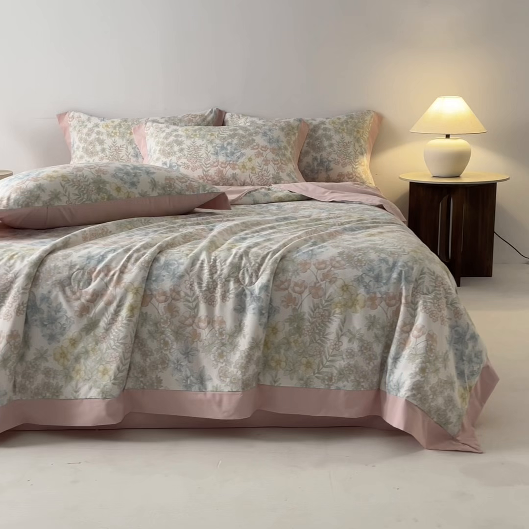 91家纺网 家纺一手货源 找家纺 柒月家居 2026新款凉感冰丝夏被空调被夏凉被 初夏