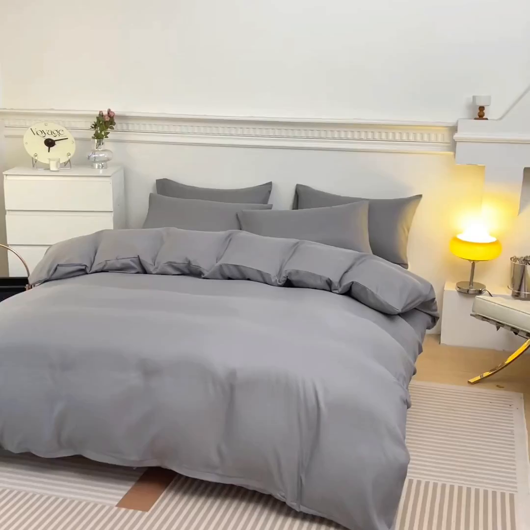 91家纺网 家纺一手货源 找家纺 莎臣豹 2026新款水洗棉磨毛纯色简约风四件套（风格一） 绅士灰（浅灰）