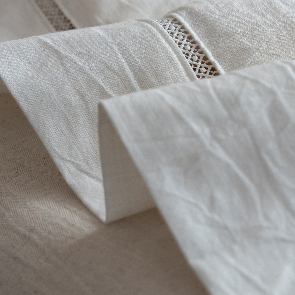 91家纺网 家纺一手货源 找家纺 （总）璞素家居 2026新款棉麻大豆镂空宽边夏被夏凉被空调被-陌白