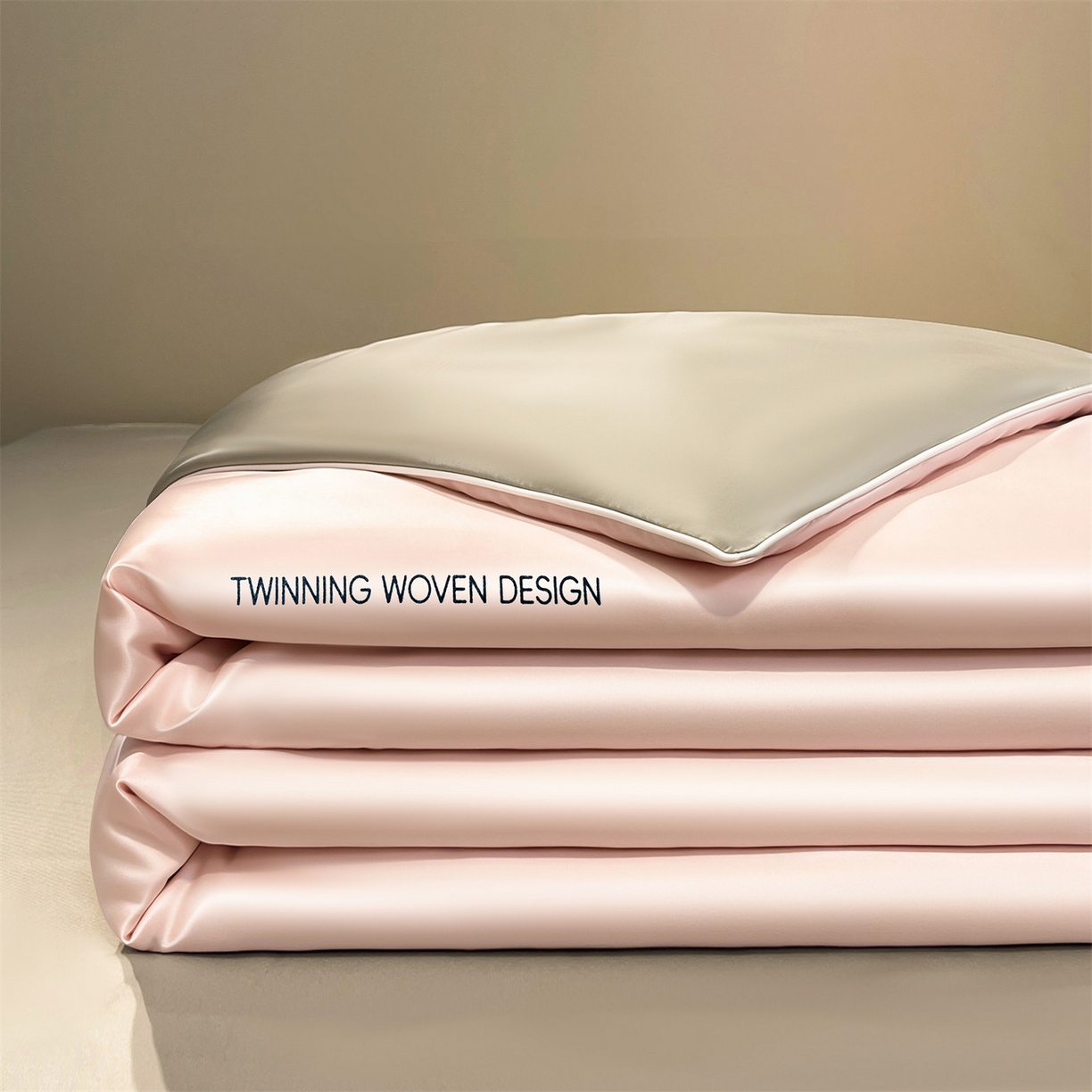 91家纺网 家纺一手货源 找家纺 招财星家纺 2026新款可水洗真丝被夏天空调被单人夏凉被冰丝夏被被子双人薄被（带质检报告买家秀） 丝语-粉玉+银灰