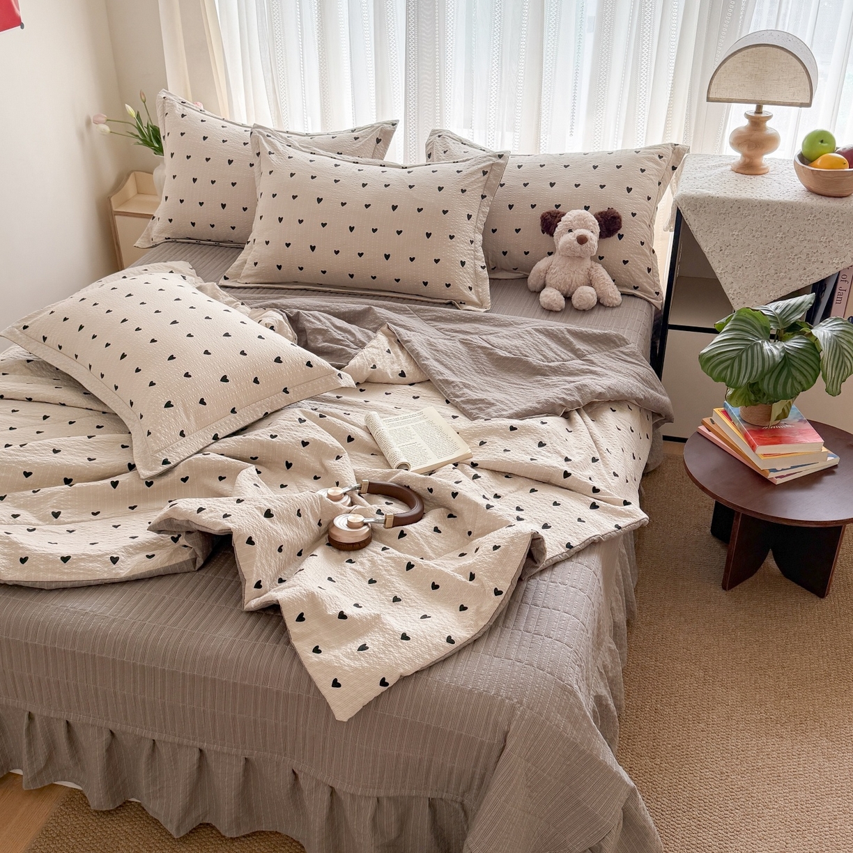 91家纺网 家纺一手货源 找家纺 梵希雅 2026新款云感泡芙棉泡芙纱床盖夏被四件套 灰爱心