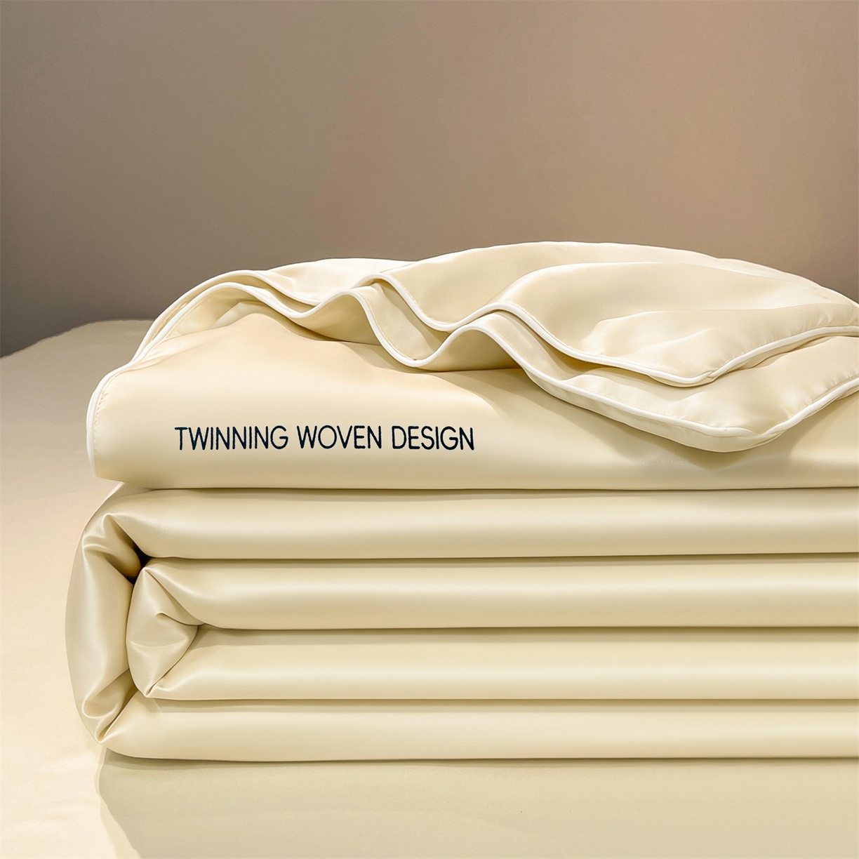 91家纺网 家纺一手货源 找家纺 招财星家纺 2026新款可水洗真丝被夏天空调被单人夏凉被冰丝夏被被子双人薄被（带质检报告买家秀） 丝语-奶白