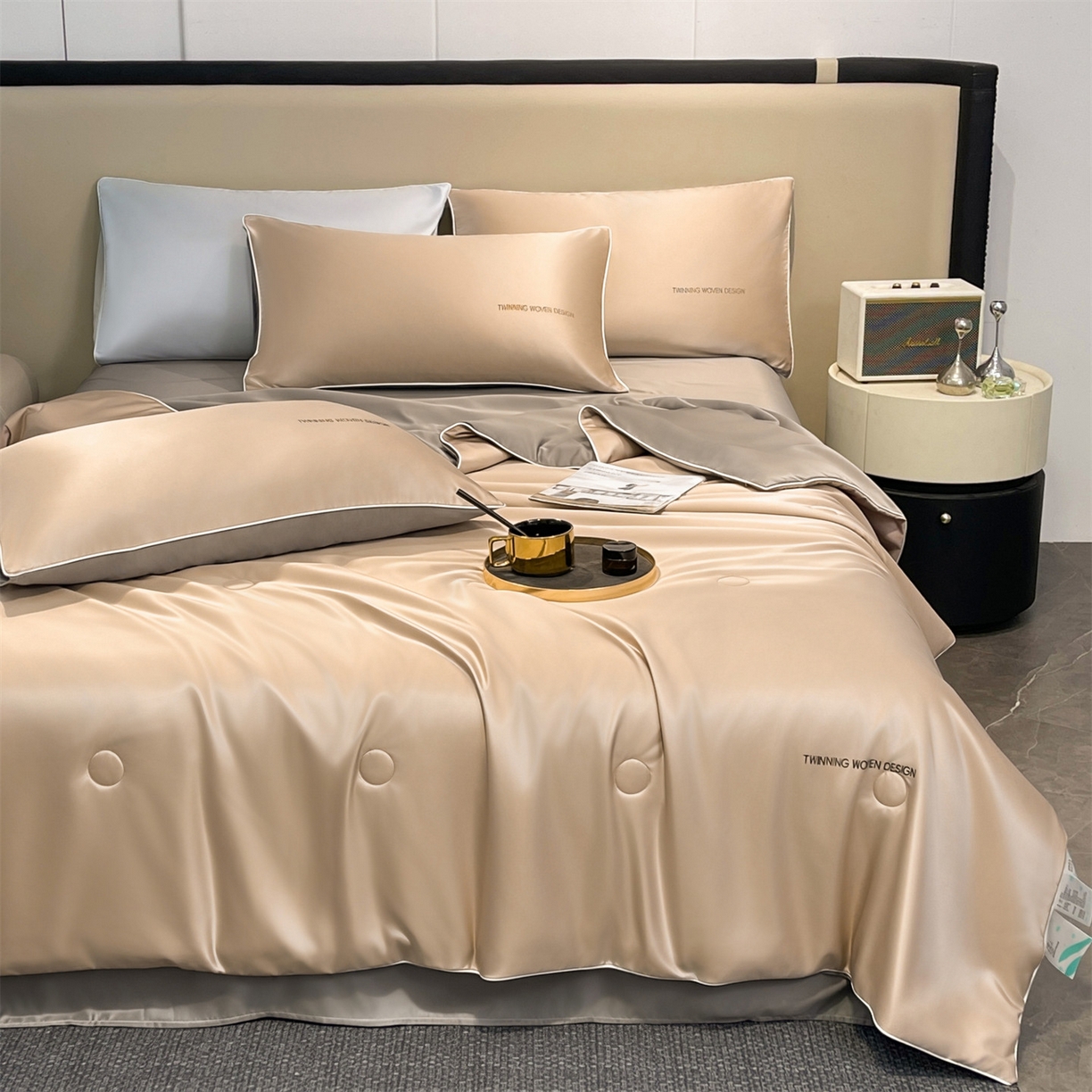 91家纺网 家纺一手货源 找家纺 招财星家纺 2026新款可水洗真丝被夏天空调被单人夏凉被冰丝夏被被子双人薄被（带质检报告买家秀） 丝语-奶咖+暖棕