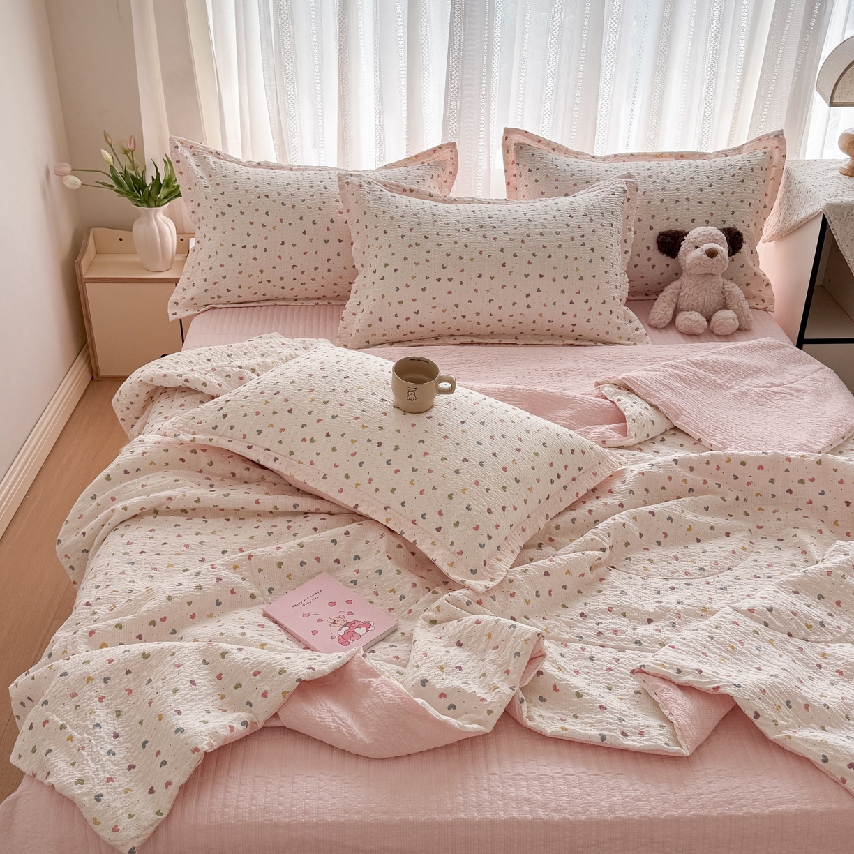 91家纺网 家纺一手货源 找家纺 梵希雅 2026新款云感泡芙棉泡芙纱床盖夏被四件套 爱心点点