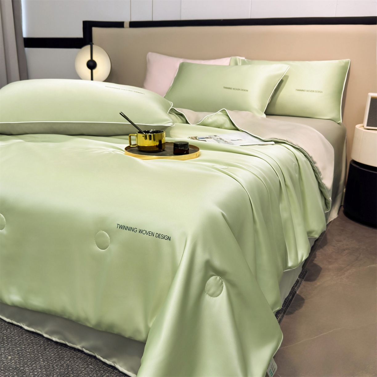 91家纺网 家纺一手货源 找家纺 招财星家纺 2026新款可水洗真丝被夏天空调被单人夏凉被冰丝夏被被子双人薄被（带质检报告买家秀） 丝语-青果绿+银灰