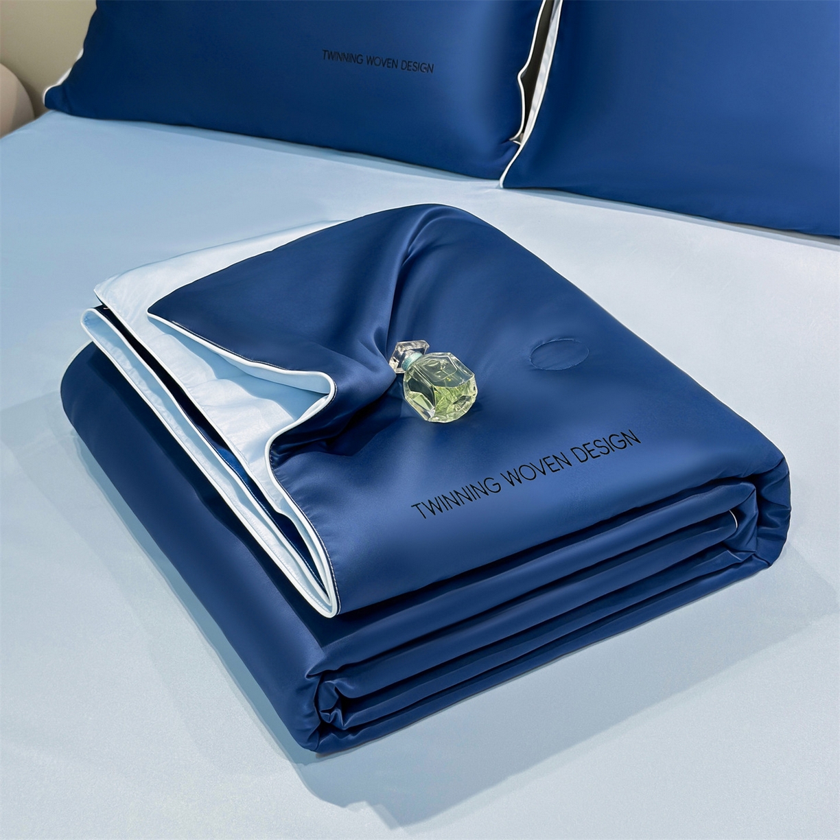 91家纺网 家纺一手货源 找家纺 招财星家纺 2026新款可水洗真丝被夏天空调被单人夏凉被冰丝夏被被子双人薄被（带质检报告买家秀） 丝语-深海蓝+水蓝