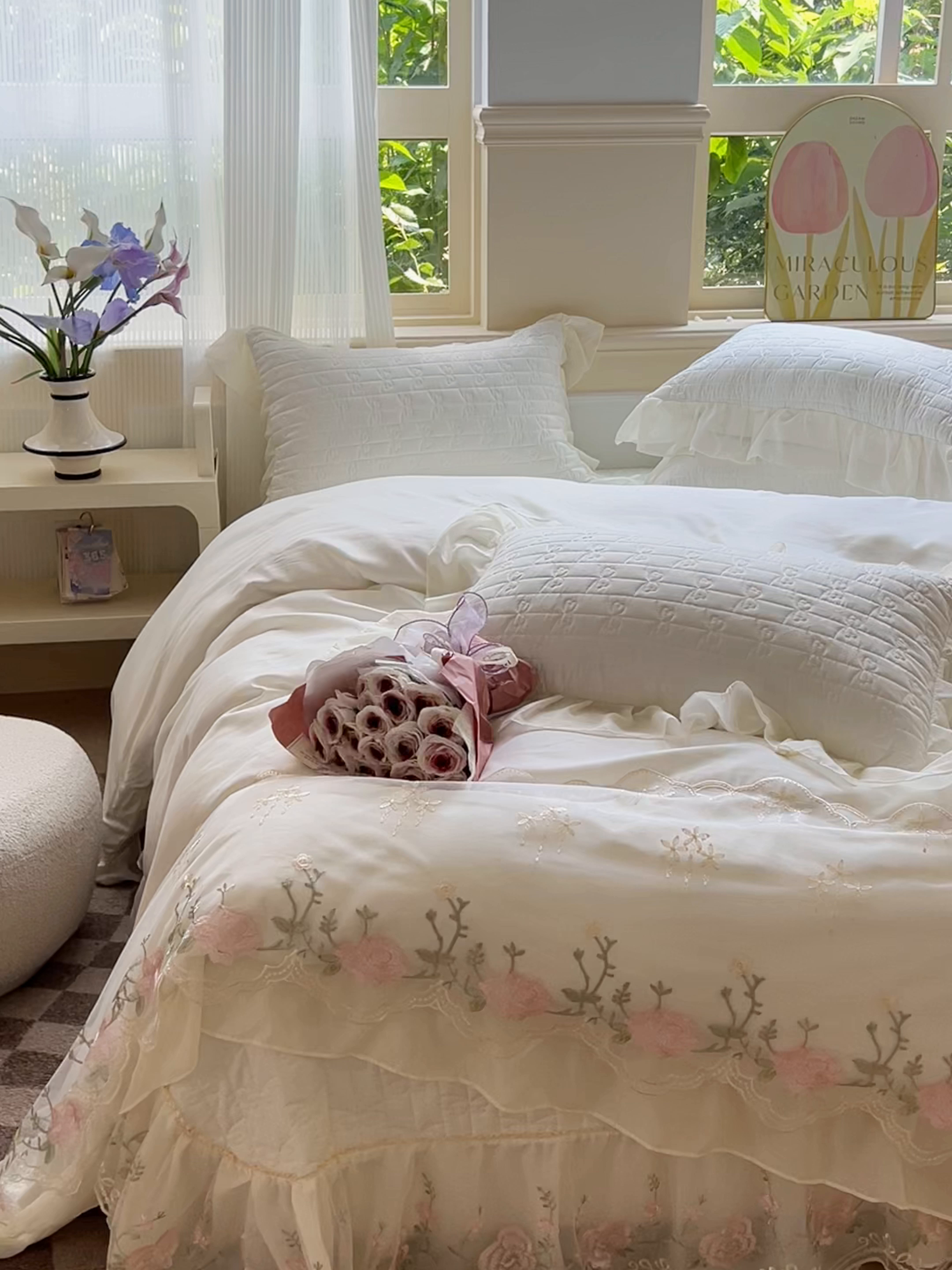 91家纺网 家纺一手货源 找家纺 苏米娜家纺SUMINA 2026新款春夏韩版床盖款多功能夏被床盖四件套 花恋系列 花恋-奶昔白