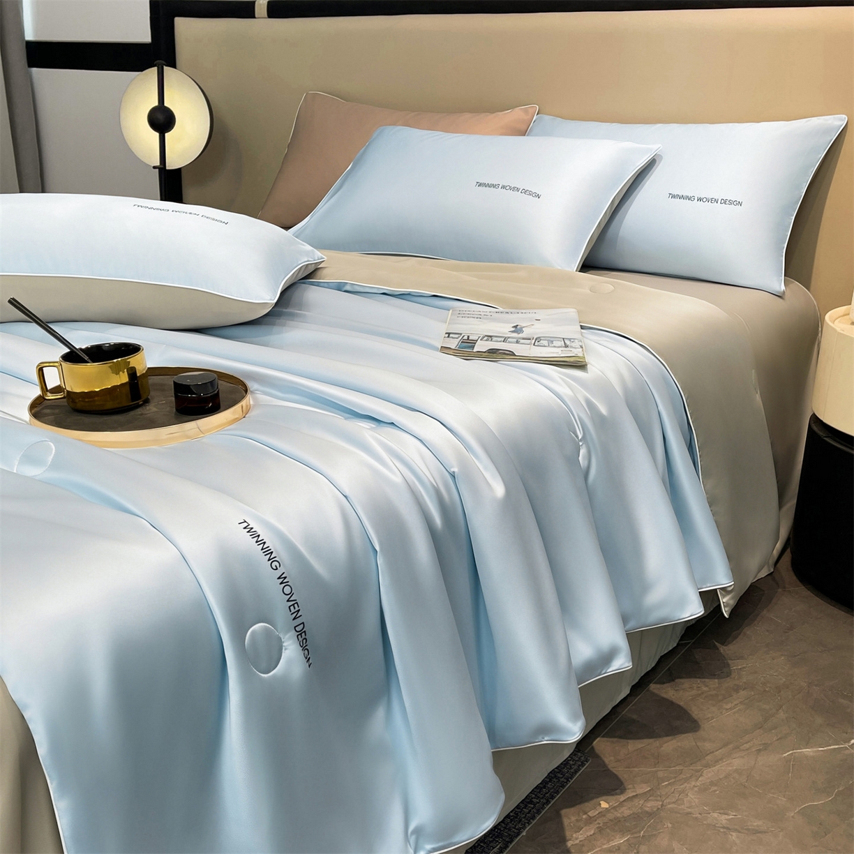 91家纺网 家纺一手货源 找家纺 招财星家纺 2026新款可水洗真丝被夏天空调被单人夏凉被冰丝夏被被子双人薄被（带质检报告买家秀） 丝语-水蓝+银灰