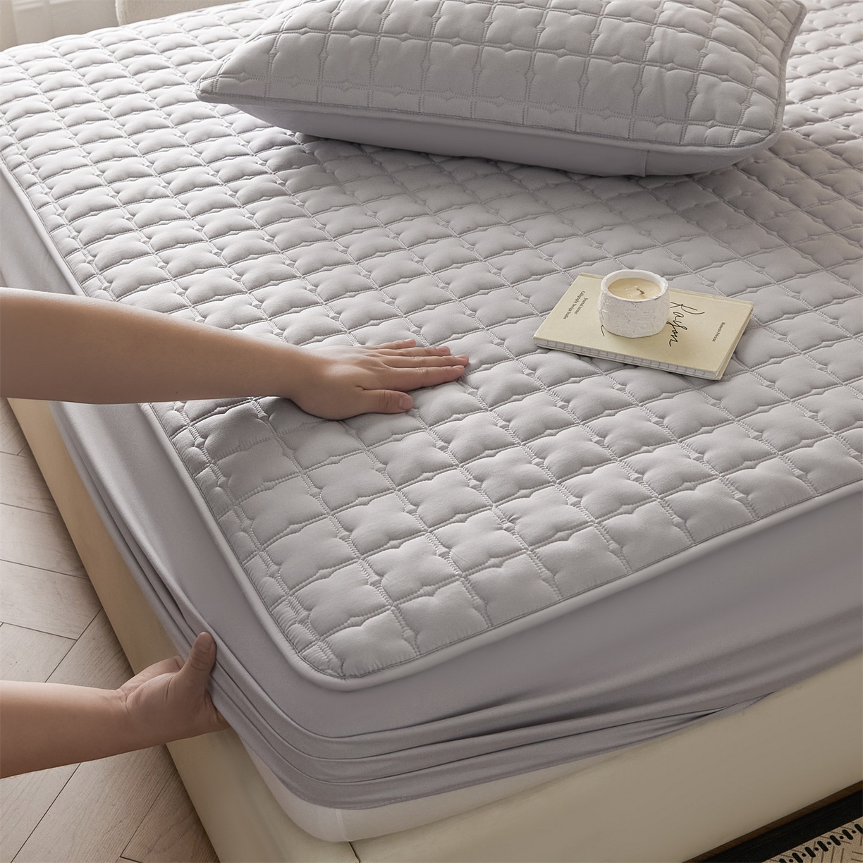 91家纺网 家纺一手货源 找家纺 优眠坊 2026新款夹棉床笠/防水床笠   床笠三件套 格趣-浅灰-防水款