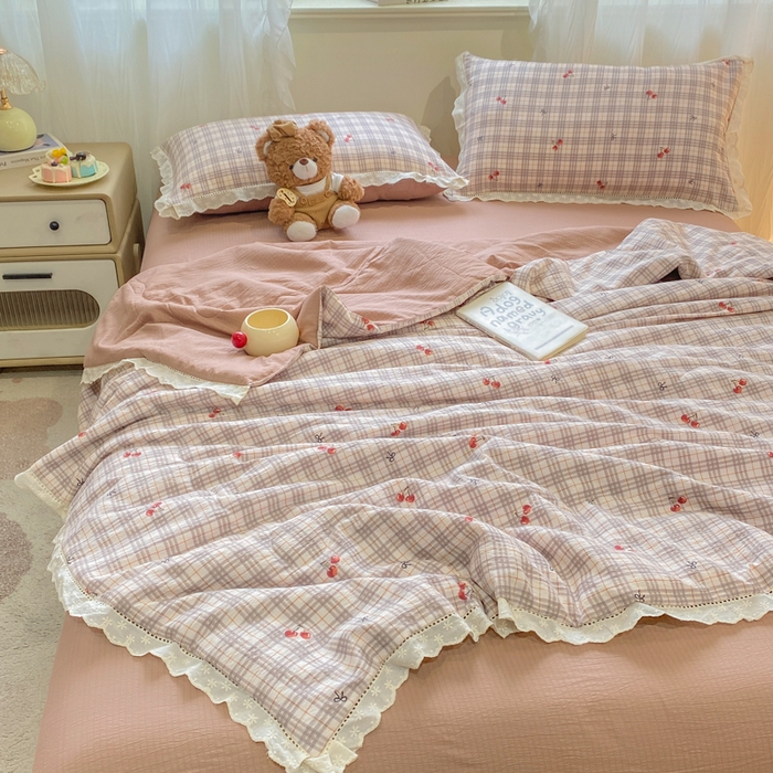 91家纺网 家纺一手货源 找家纺 （总）仟网汇 2026新款云感木棉皱皱纱全棉花边款夏被四件套