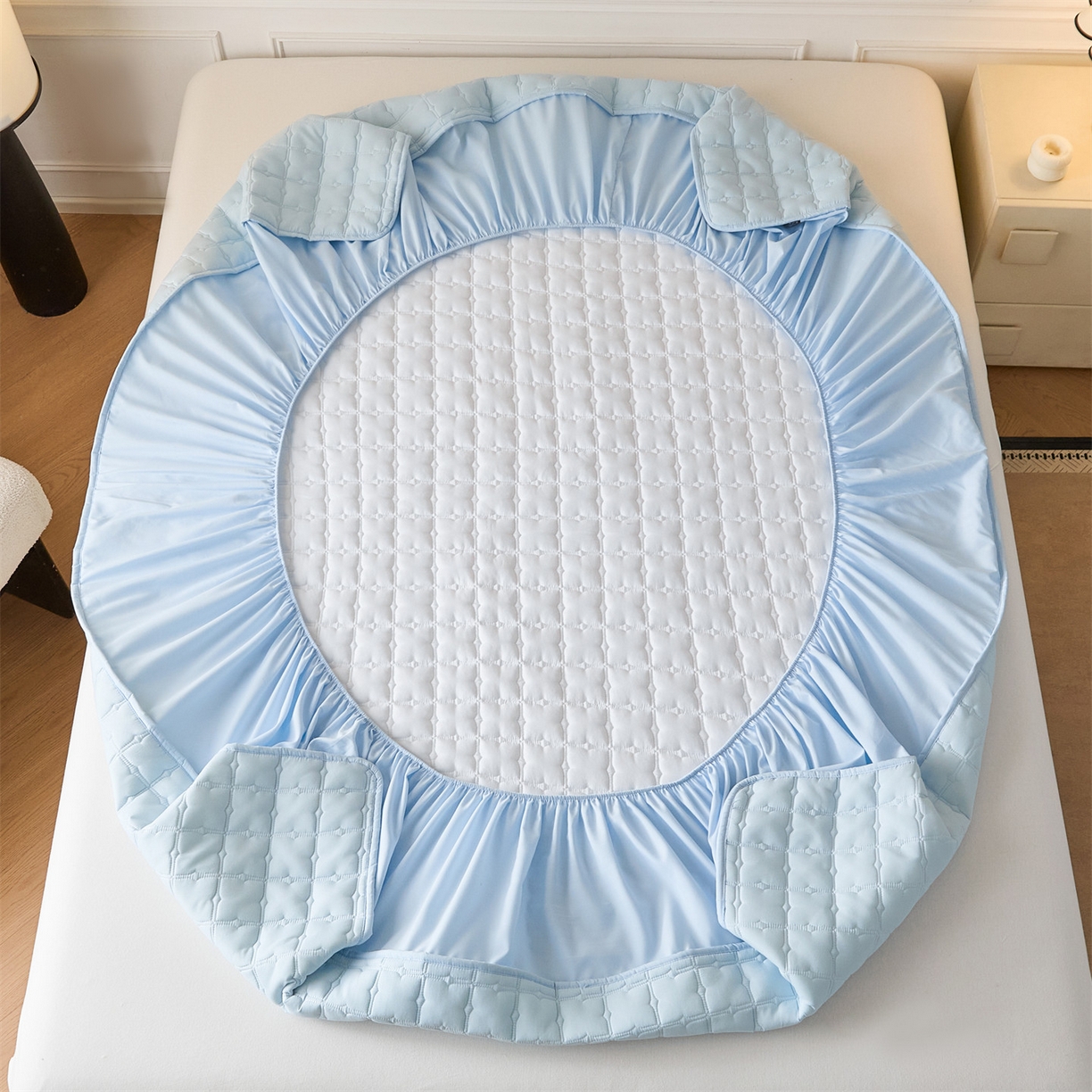 91家纺网 家纺一手货源 找家纺 优眠坊 2026新款夹棉床笠/防水床笠   床笠三件套 格趣-浅蓝-防水款