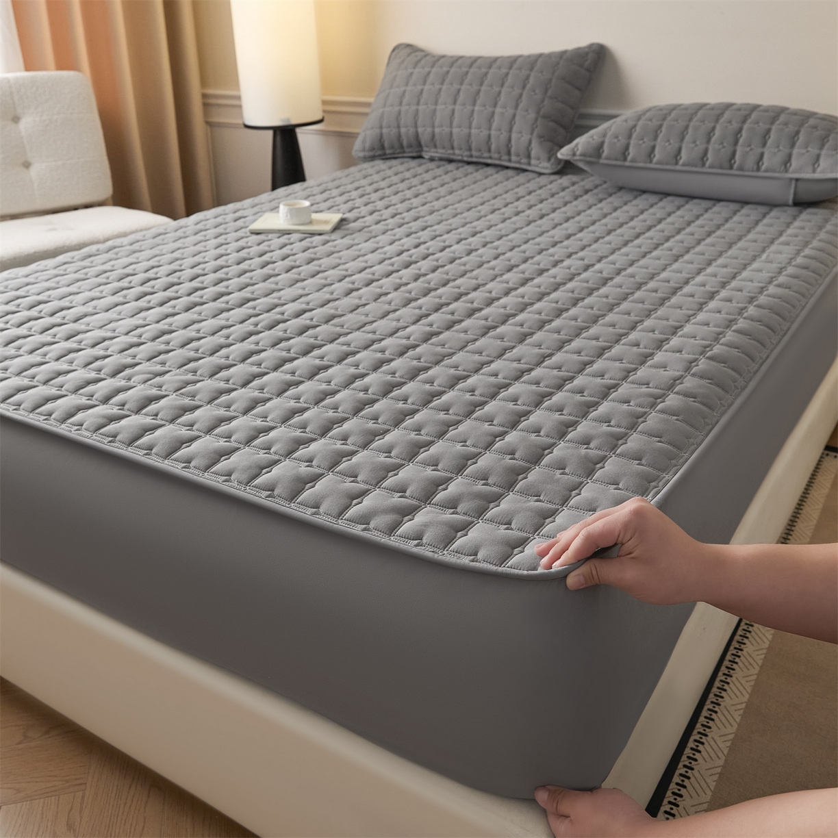 91家纺网 家纺一手货源 找家纺 优眠坊 2026新款夹棉床笠/防水床笠   床笠三件套 格趣-深灰-防水款