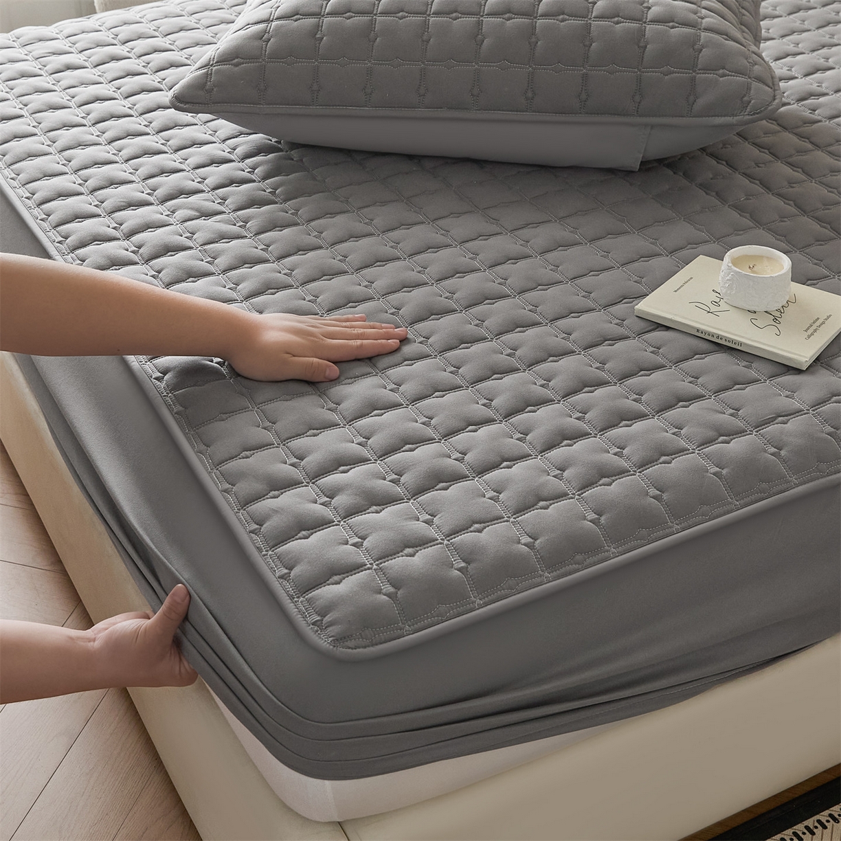 91家纺网 家纺一手货源 找家纺 优眠坊 2026新款夹棉床笠/防水床笠   床笠三件套 格趣-深灰-防水款