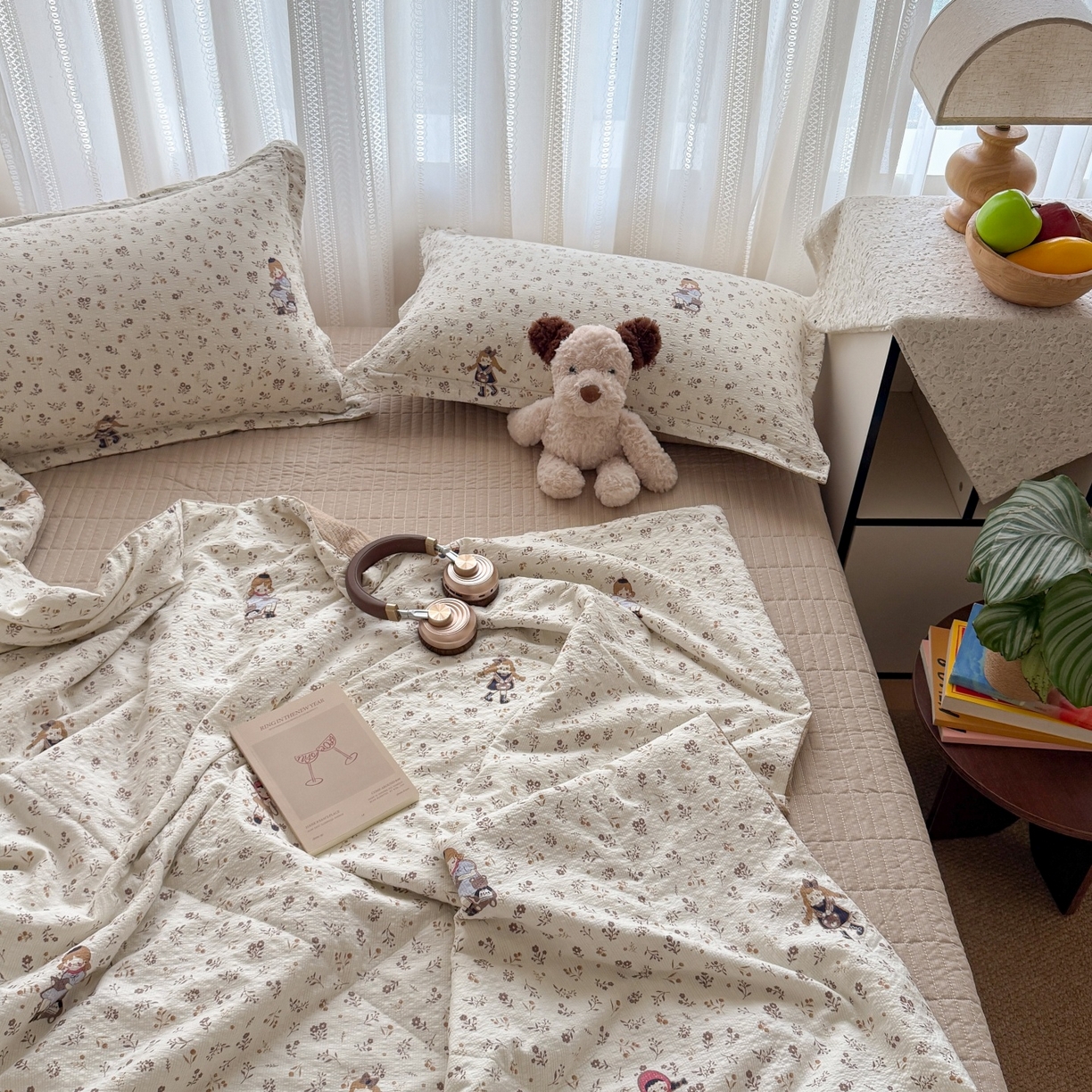 91家纺网 家纺一手货源 找家纺 梵希雅 2026新款云感泡芙棉泡芙纱床盖夏被四件套 花间娃娃