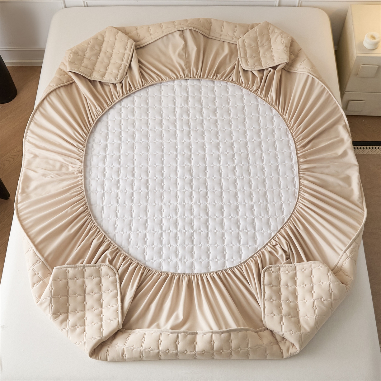 91家纺网 家纺一手货源 找家纺 优眠坊 2026新款夹棉床笠/防水床笠   床笠三件套 格趣-卡其-不防水款