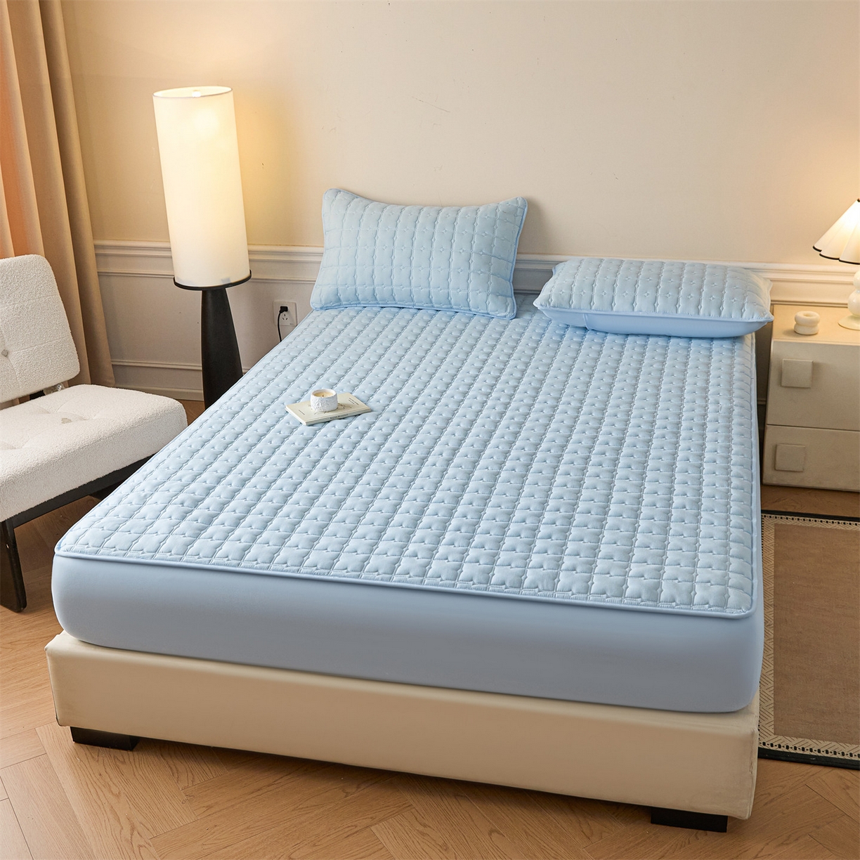 91家纺网 家纺一手货源 找家纺 优眠坊 2026新款夹棉床笠/防水床笠   床笠三件套 格趣-浅蓝-不防水款