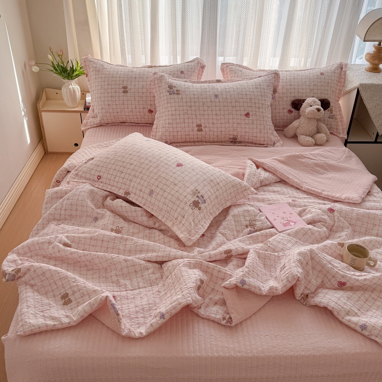 91家纺网 家纺一手货源 找家纺 梵希雅 2026新款云感泡芙棉泡芙纱床盖夏被四件套 蜜桃小兔