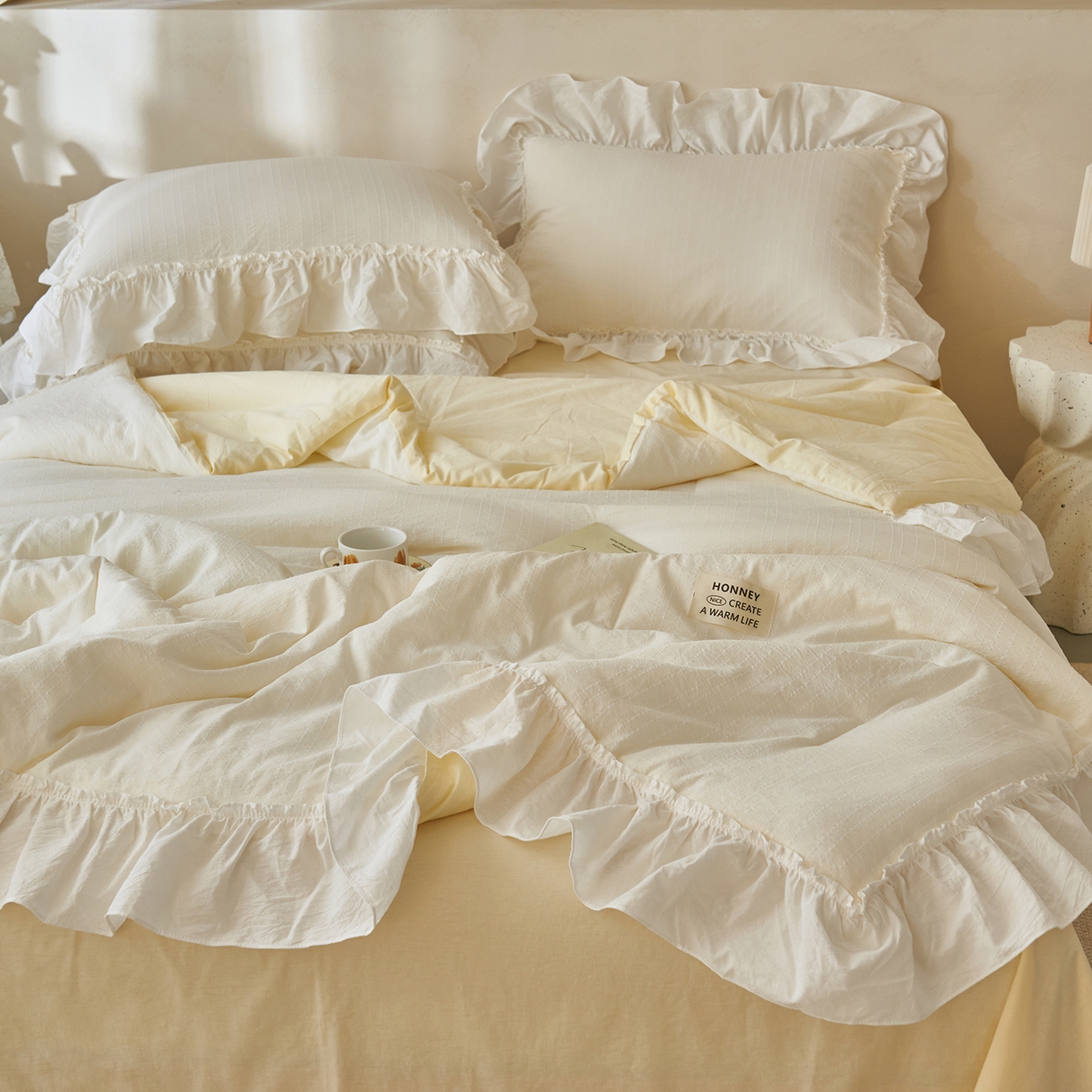 91家纺网 家纺一手货源 找家纺 （总）晨曦家纺 2026新款荷叶花边泡芙纱提花夏凉被四件套可水洗棉夏被四件套少女风