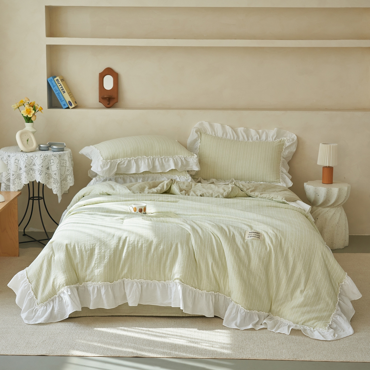 91家纺网 家纺一手货源 找家纺 晨曦家纺 2026新款荷叶花边泡芙纱提花夏凉被四件套可水洗棉夏被四件套少女风 抹茶奶绿