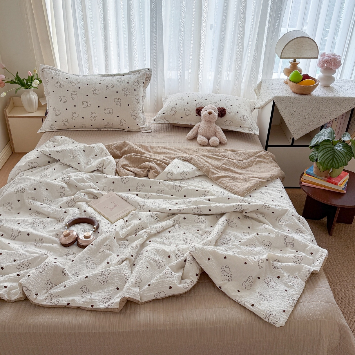 91家纺网 家纺一手货源 找家纺 梵希雅 2026新款云感泡芙棉泡芙纱床盖夏被四件套 描线猫