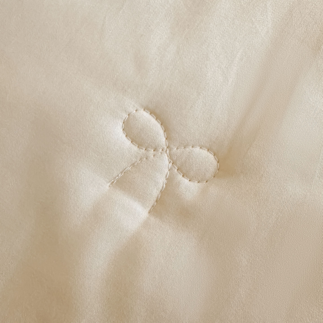 91家纺网 家纺一手货源 找家纺 爱家（原缔乐家纺） 2026新款天丝夏被四件套-轻梦 轻梦-奶昔白