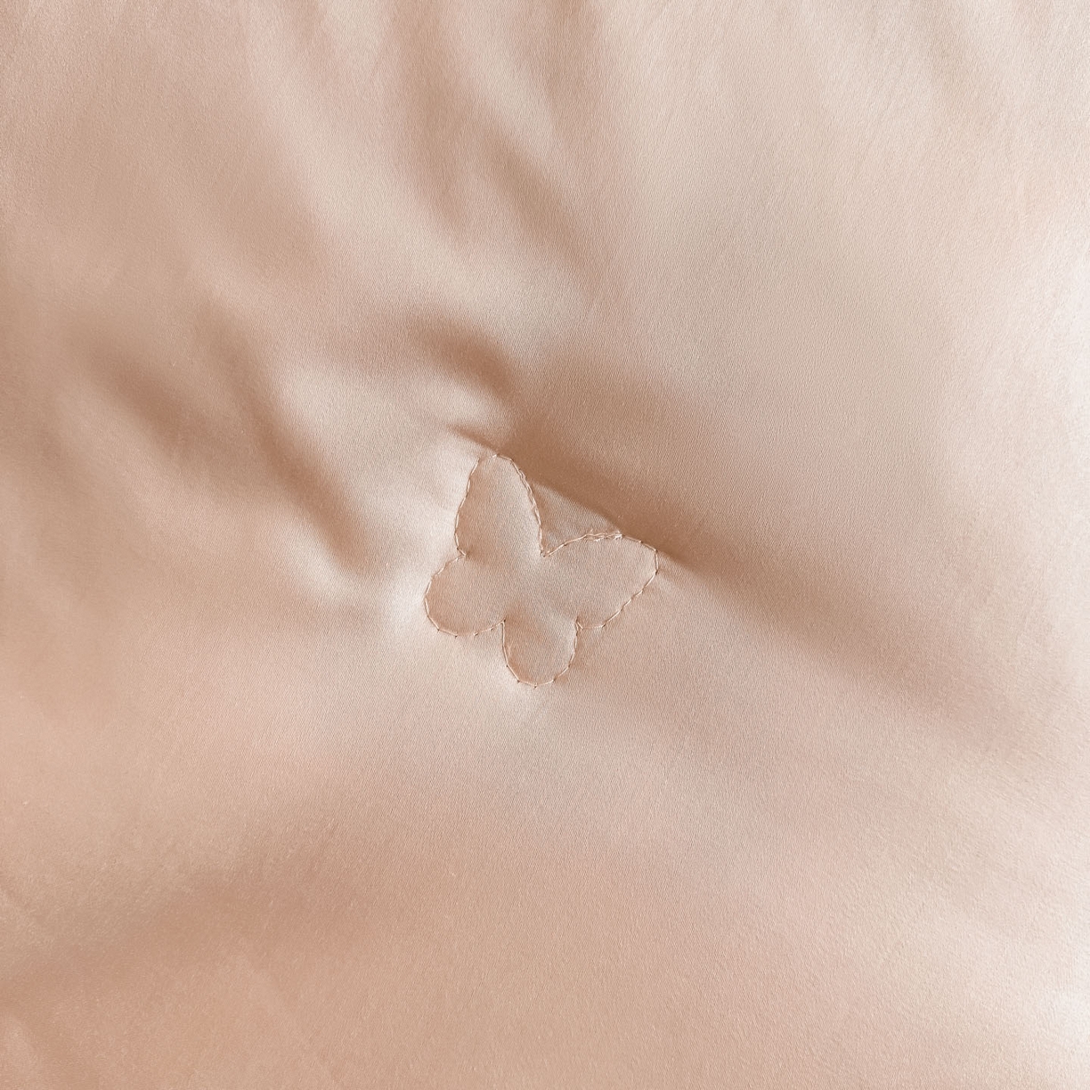 91家纺网 家纺一手货源 找家纺 爱家（原缔乐家纺） 2026新款天丝夏被四件套-轻梦 婉栀-公主粉