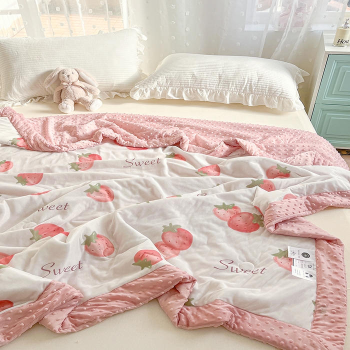 91家纺网 家纺一手货源 找家纺 花满路 2026新款氨凉感丝夏被 草莓多多