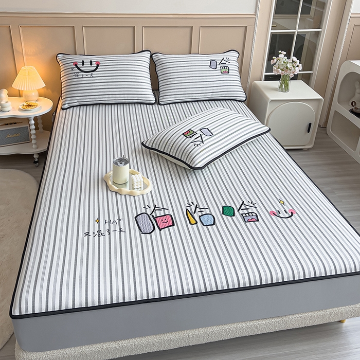 91家纺网 家纺一手货源 找家纺 炫拼家纺 2026新款A类凉豆豆提花条纹卡通刺绣床笠席 条纹-又混了一天