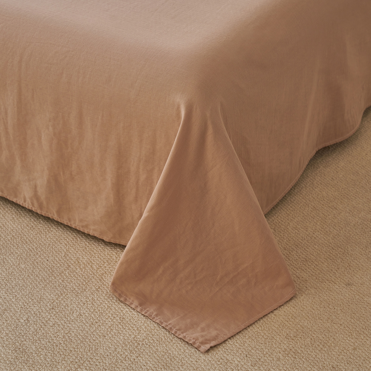 91家纺网 家纺一手货源 找家纺 晨曦家纺 2026新款荷叶花边泡芙纱提花夏凉被四件套可水洗棉夏被四件套少女风 焦糖奶芙