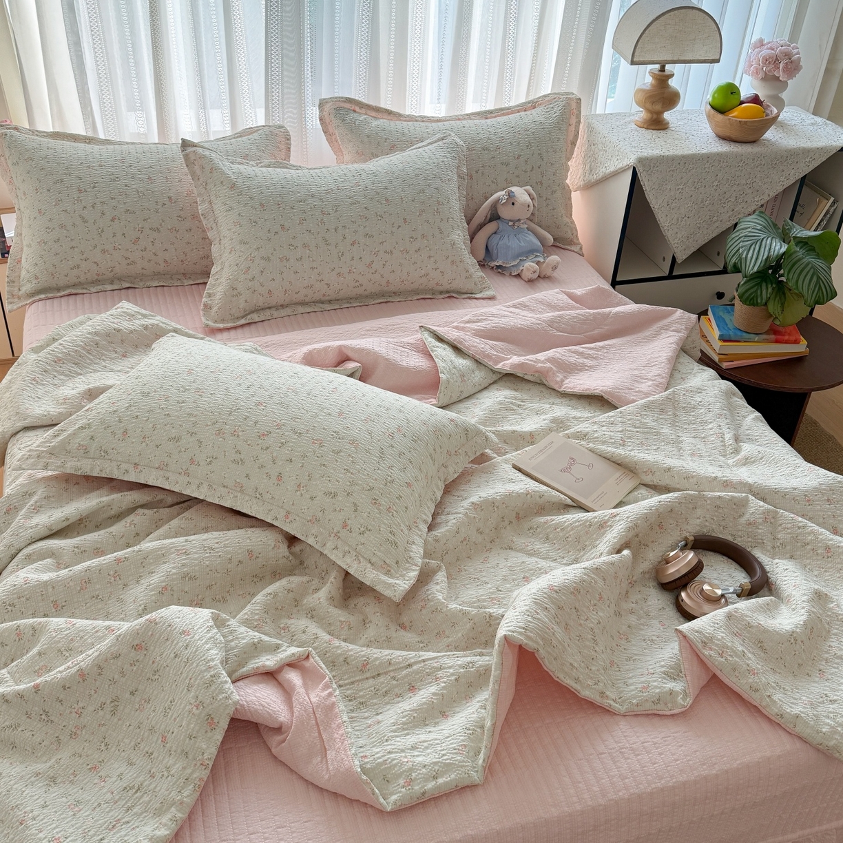 91家纺网 家纺一手货源 找家纺 梵希雅 2026新款云感泡芙棉泡芙纱床盖夏被四件套 秀妍