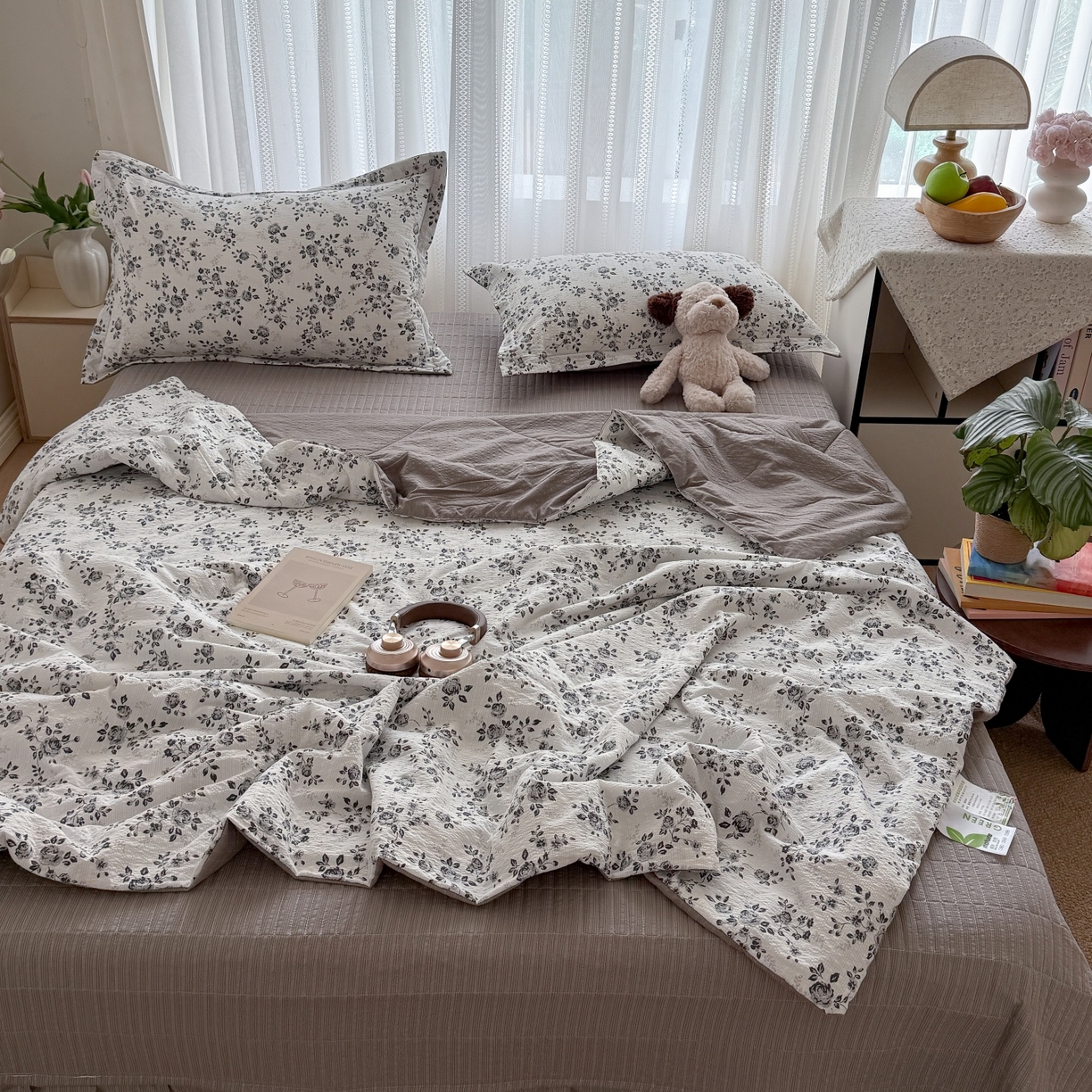 91家纺网 家纺一手货源 找家纺 梵希雅 2026新款云感泡芙棉泡芙纱床盖夏被四件套 只闻花香