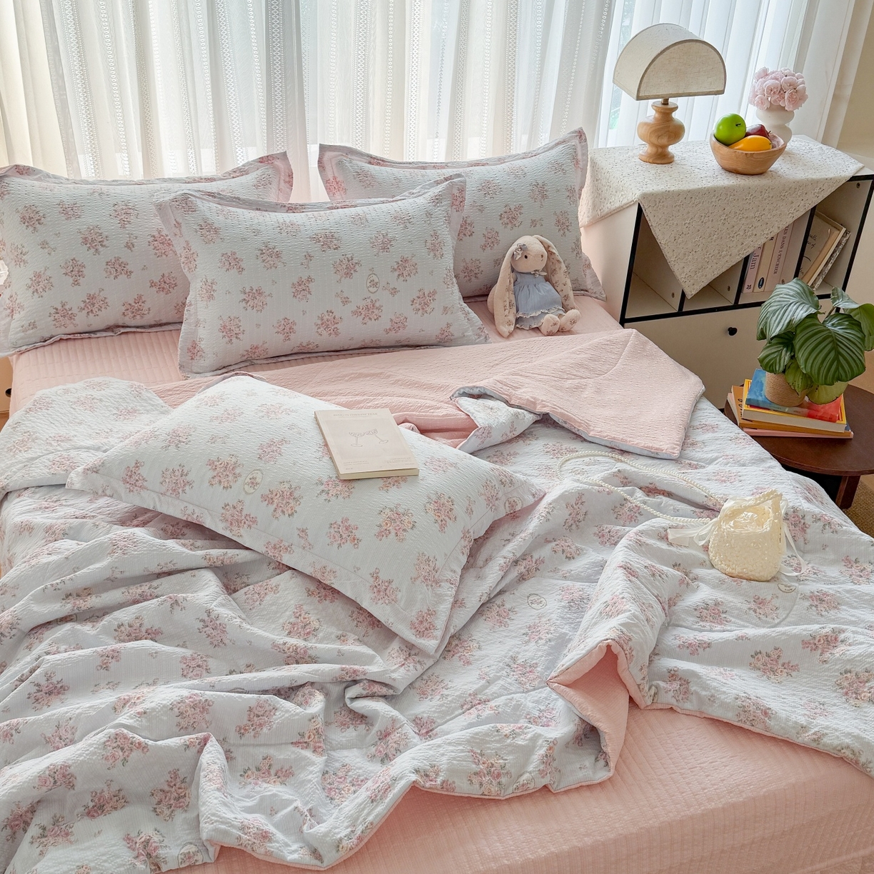 91家纺网 家纺一手货源 找家纺 梵希雅 2026新款云感泡芙棉泡芙纱床盖夏被四件套 仲夏