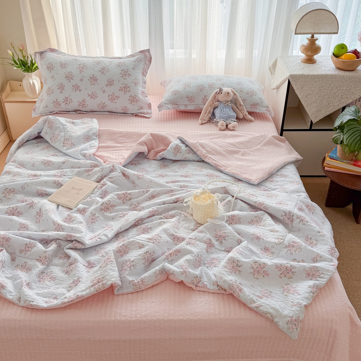 91家纺网 家纺一手货源 找家纺 梵希雅 2026新款云感泡芙棉泡芙纱床盖夏被四件套 仲夏