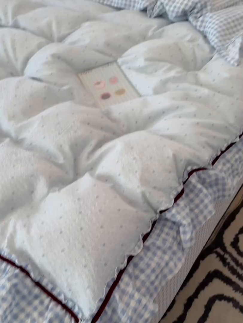 91家纺网 家纺一手货源 找家纺 （总）子钦家纺 2026春夏新款提花泡芙棉立体双层花边简约韩系风床单床笠四件套-安妮