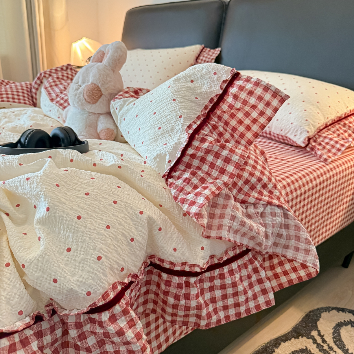 子钦家纺 2026春夏新款提花泡芙棉立体双层花边简约韩系风床单床笠四件套-安妮 安娜-红小格