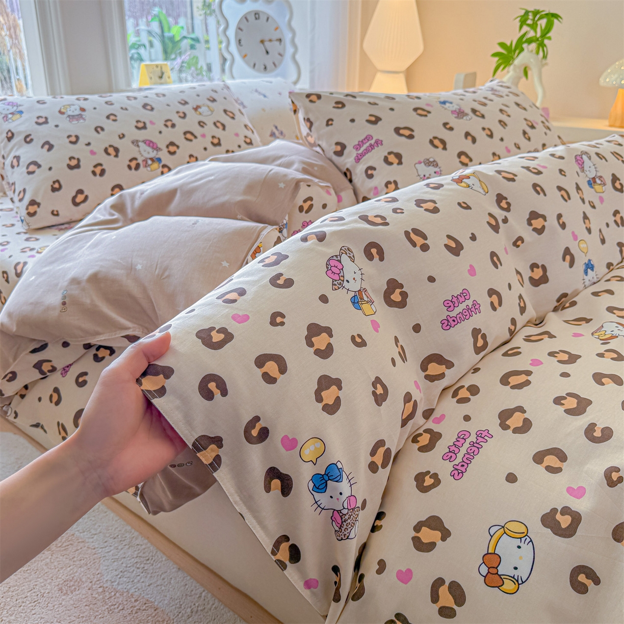 91家纺网 家纺一手货源 找家纺 优眠坊 2026新款全棉印花小清新单品系列-四件套    学生三件套（预留缩水） 豹纹猫-四件套