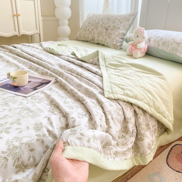 91家纺网 家纺一手货源 找家纺 欧雅搁家纺 2026新款水洗棉夏被夏凉被空调被 春日序章