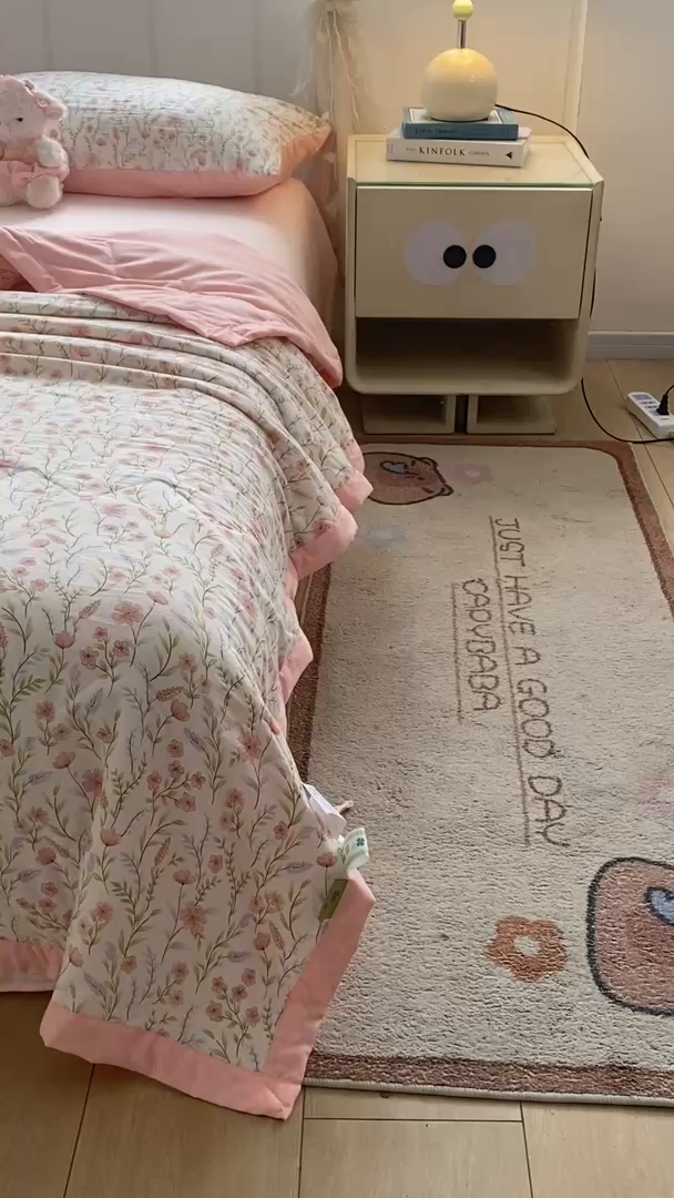 91家纺网 家纺一手货源 找家纺 欧雅搁家纺 2026新款水洗棉夏被夏凉被空调被 春日花簇