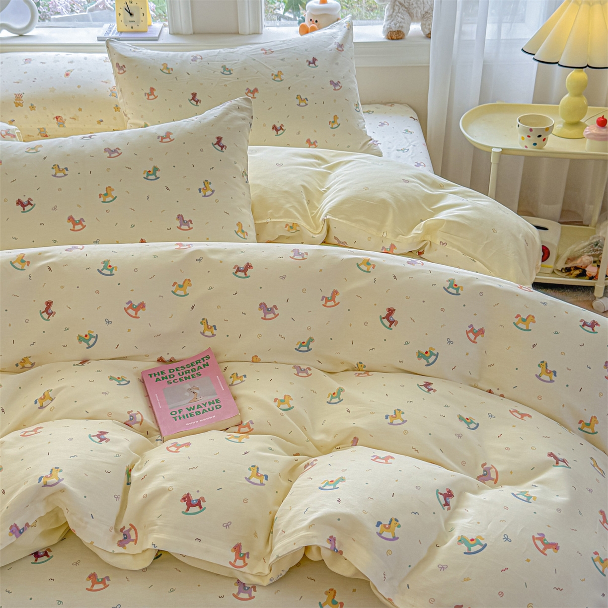 91家纺网 家纺一手货源 找家纺 优眠坊 2026新款全棉印花小清新单品系列-四件套    学生三件套（预留缩水） 彩虹木马-四件套