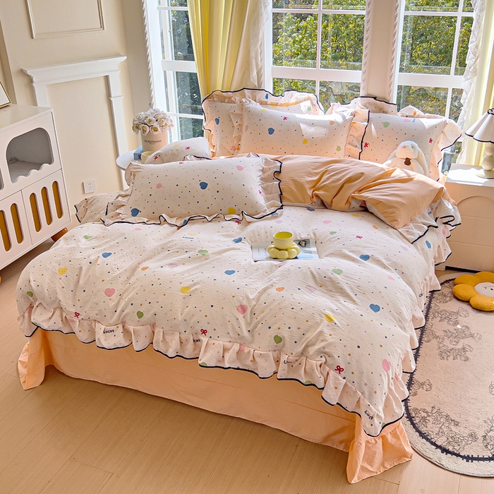 91家纺网 家纺一手货源 找家纺 找底底家纺 2026新款A类泡泡棉双层纱四件套花边夏被四件套 波点爱心