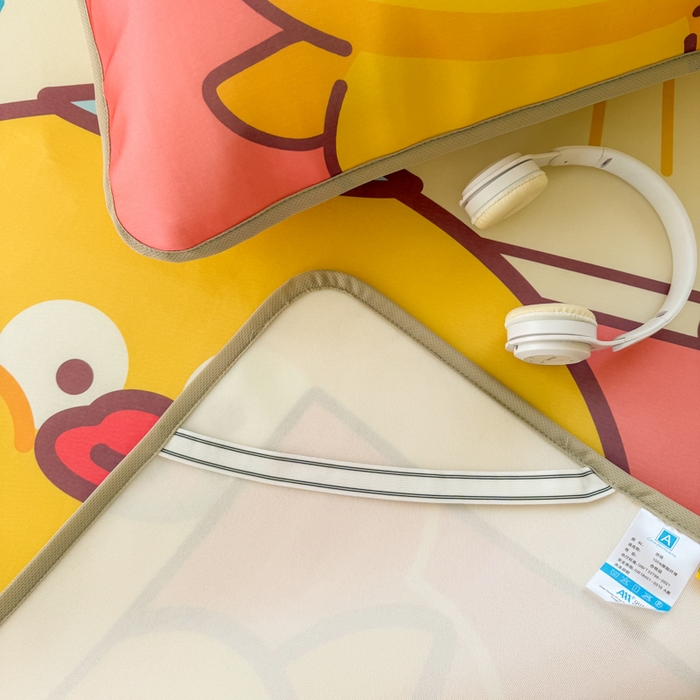 91家纺网 家纺一手货源 找家纺 潮邦创意家居 2026新款A类小冰皮软席油光冰丝席-巴波布布系列【含A类检测报告】 茨茨星球