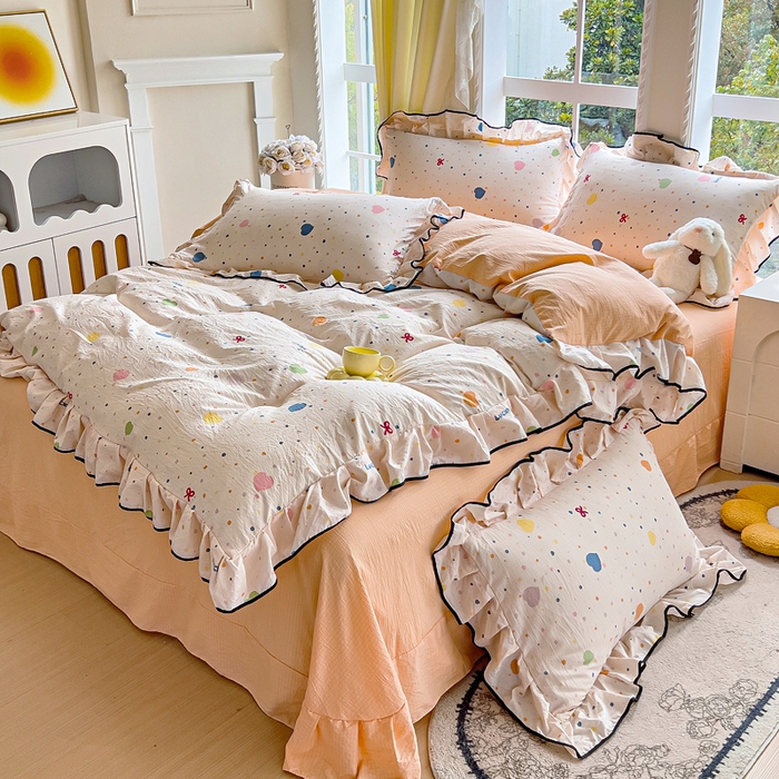 91家纺网 家纺一手货源 找家纺 找底底家纺 2026新款A类泡泡棉双层纱四件套花边夏被四件套 波点爱心