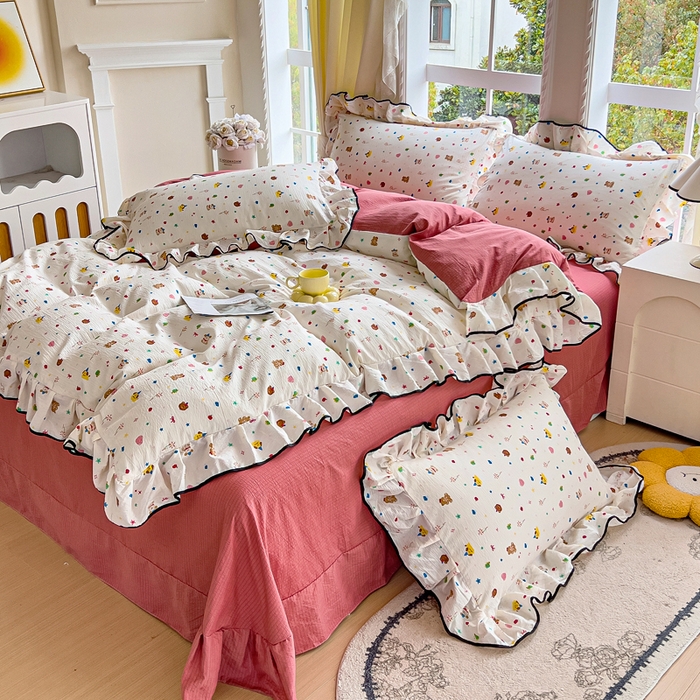 91家纺网 家纺一手货源 找家纺 找底底家纺 2026新款A类泡泡棉双层纱四件套花边夏被四件套 小确幸