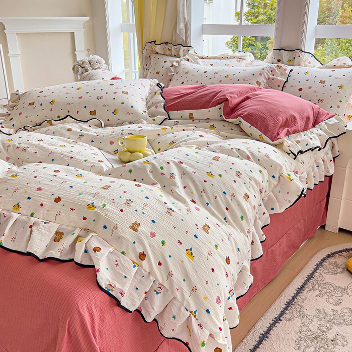 91家纺网 家纺一手货源 找家纺 找底底家纺 2026新款A类泡泡棉双层纱四件套花边夏被四件套 小确幸