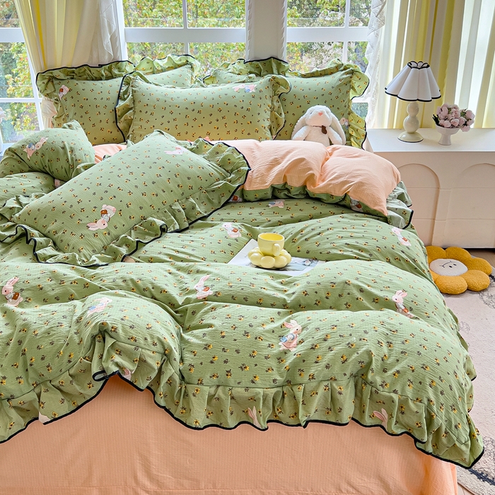 91家纺网 家纺一手货源 找家纺 找底底家纺 2026新款A类泡泡棉双层纱四件套花边夏被四件套 青橘兔